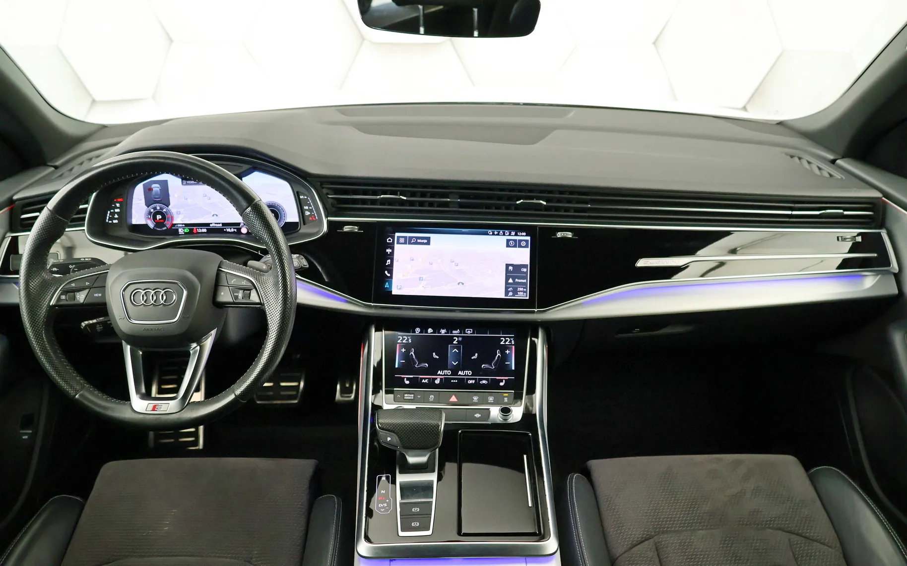 Zunanja slika - Audi Q8 - 50TDI Quattro Tiptronic 3xS-Line 286KM - 7