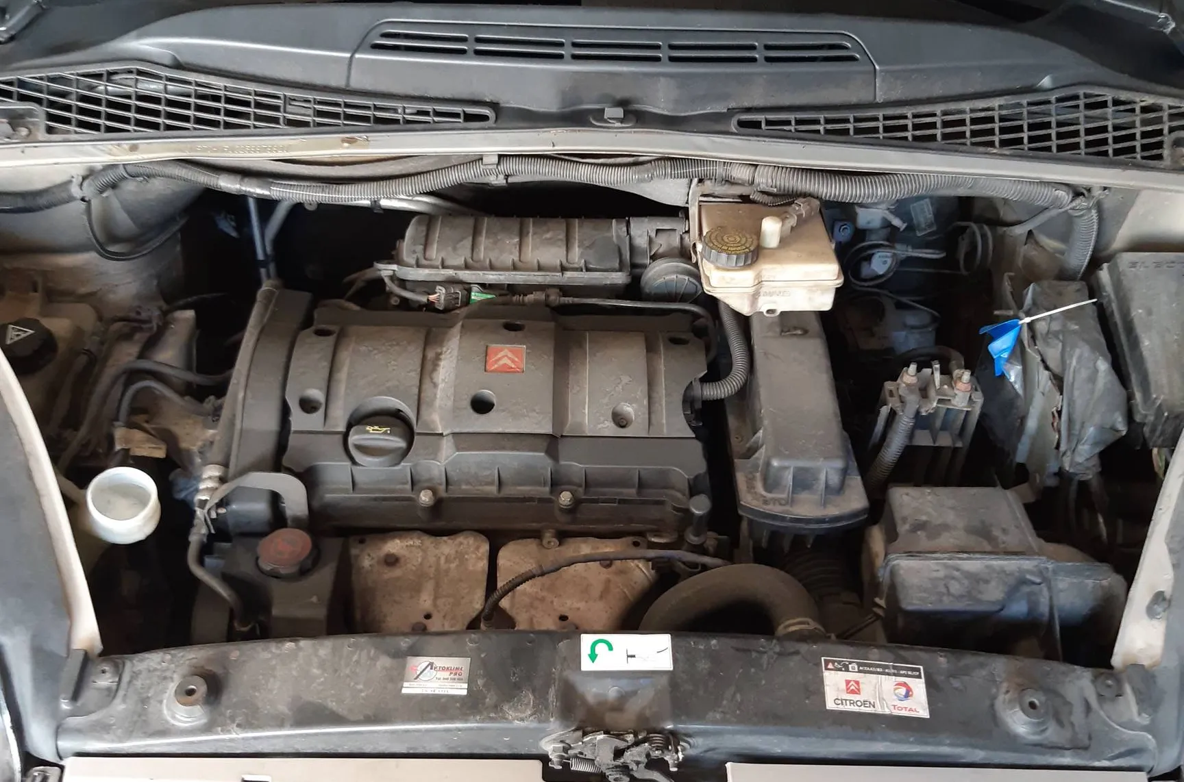 Motor in tehnologija - Citroën Xsara - Picasso 1,6i 16V SX - 16