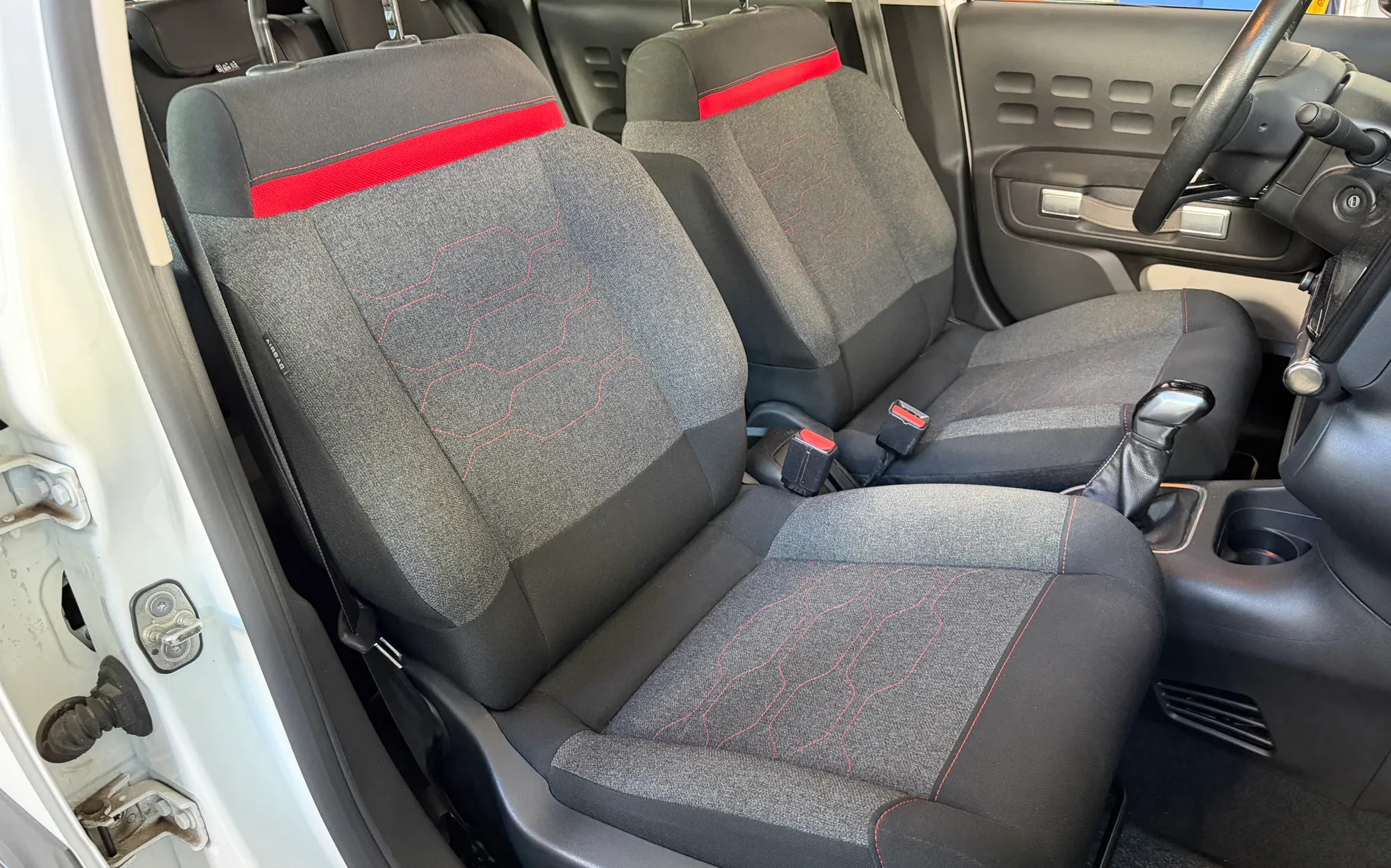 Notranja slika - Citroën C3 - 1.2 PureTech - 17