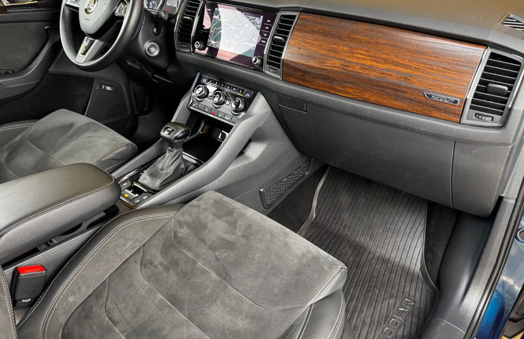 Zunanja slika - Škoda Kodiaq - 2.0 TDI Scout 4x4 AUT. GRETJE VOLANA-KLJUKA-MEMO.. - 16