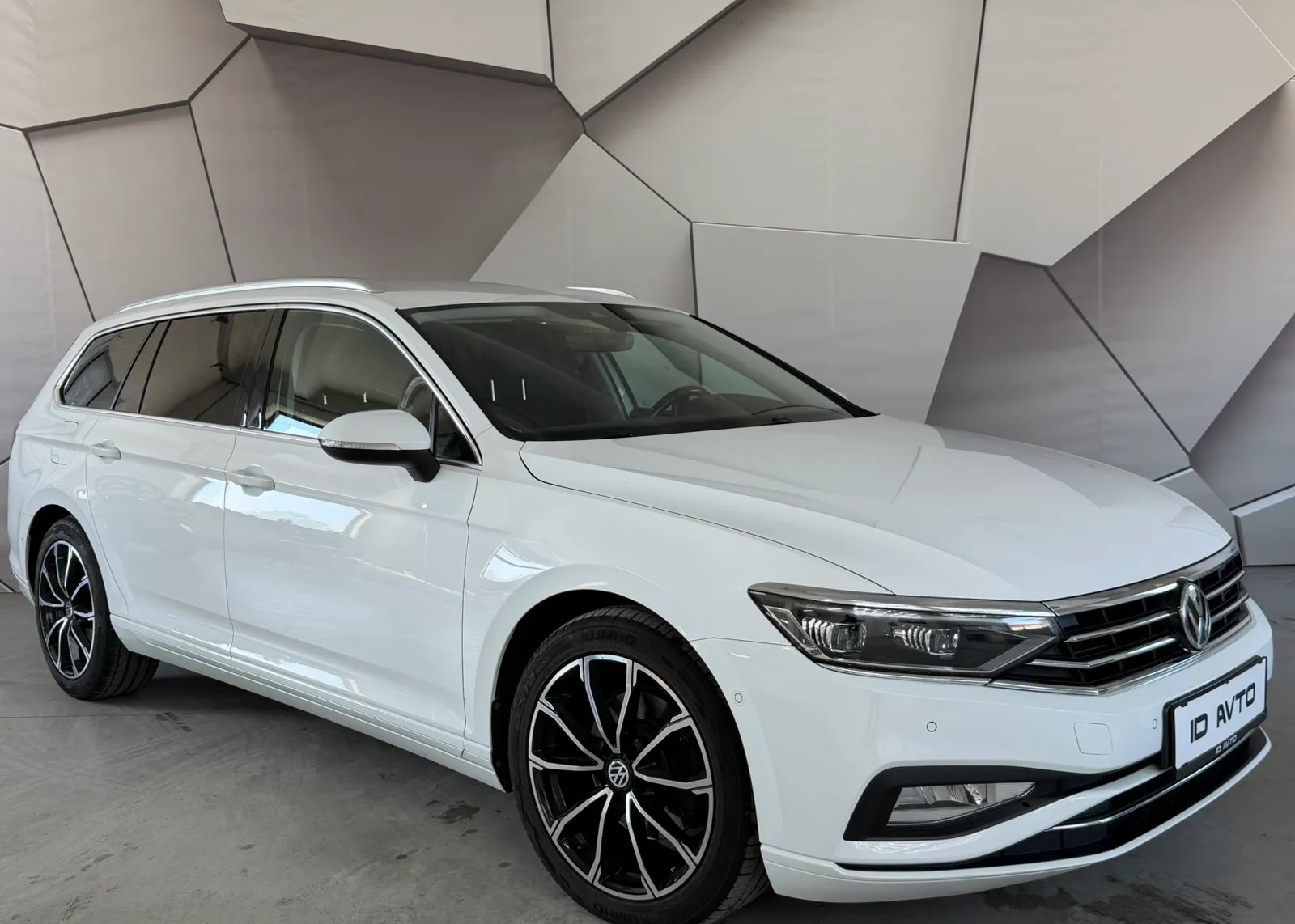 Zunanja slika - Volkswagen Passat - Variant 2,0 TDI BMT SCR Business DSG - 1