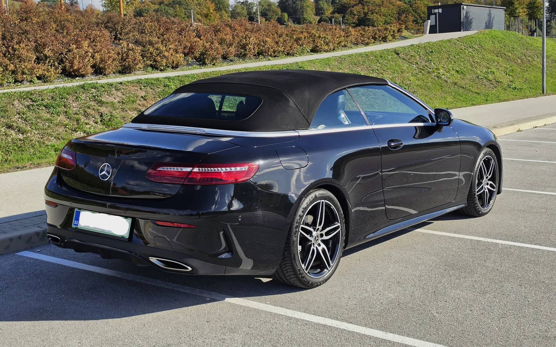 Zunanja slika - Mercedes-Benz E-Razred - Cabrio 200 AMG Line Avt. - 2