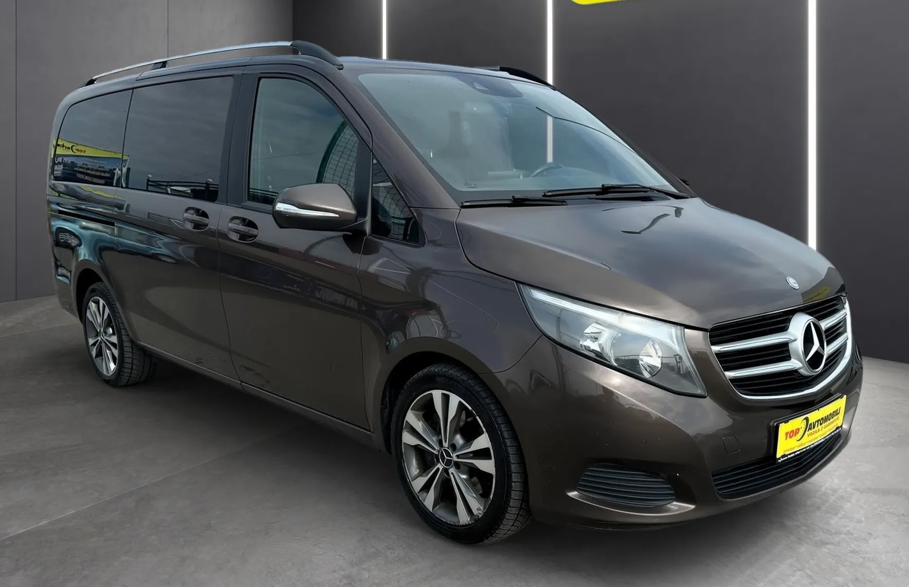 Zunanja slika - Mercedes-Benz V-Razred - V 250d AVANTGARDE DOLGI LINE ASSIST NAVI PDC KAM - 10