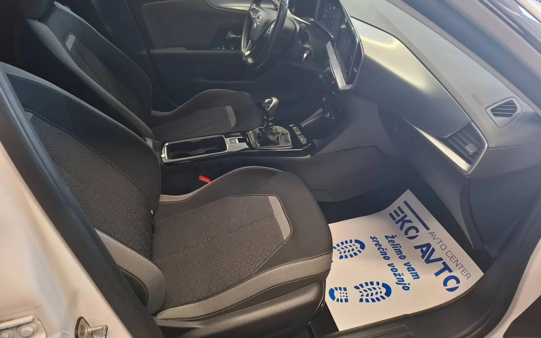 Notranja slika - Opel Mokka - 1.2 Turbo Edition SLO-1LASTNIK-KAMERA-TEMP.-ASIST. - 12