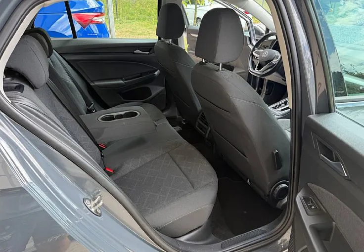 Zunanja slika - Volkswagen Golf - 2.0 TDI DSG 110kW 1.LASTNIK LED DAB LINE ASSIS ACC - 12