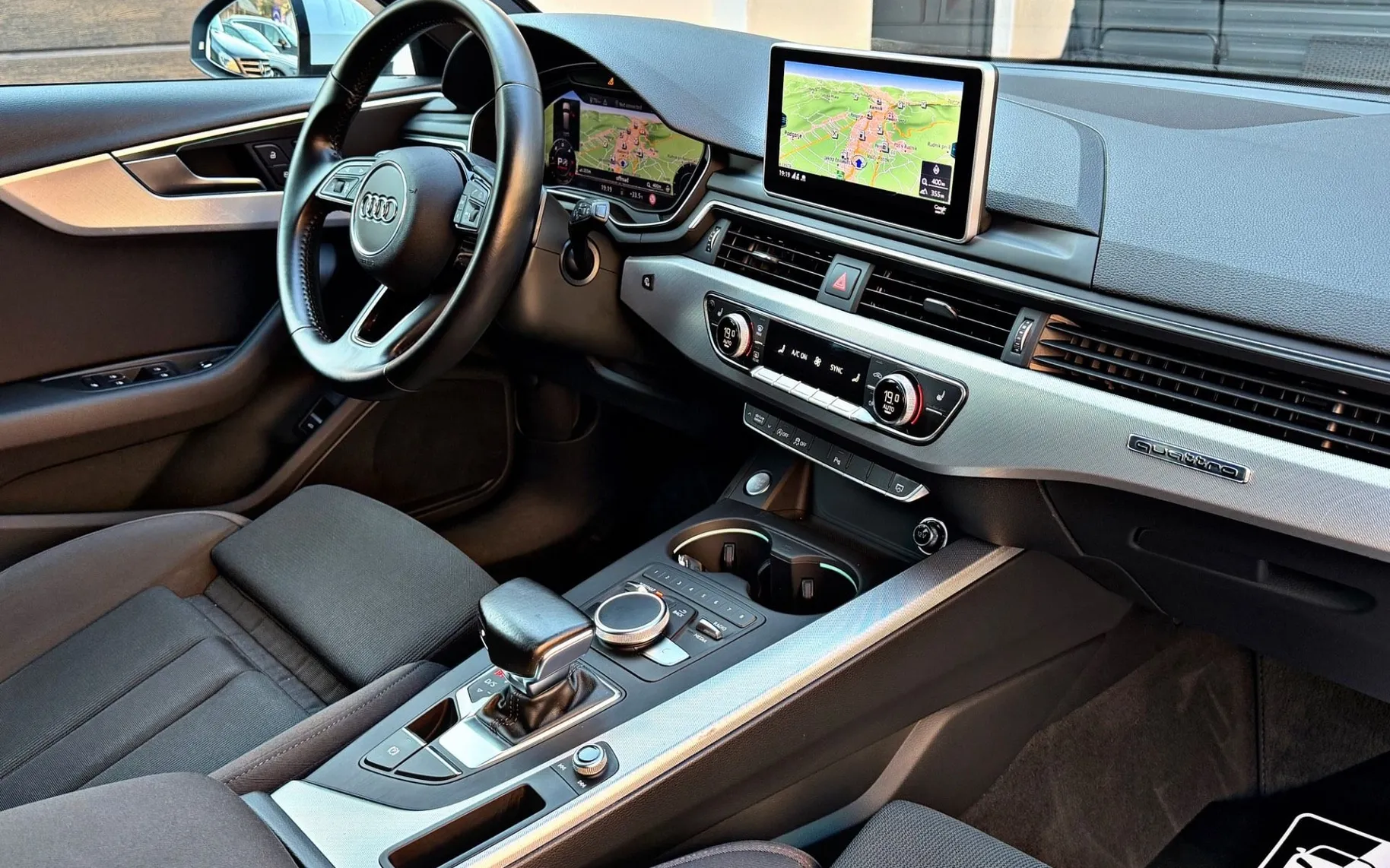 Notranja slika - Audi A4 Avant - QUATTRO 3.0 TDI S LINE•MATRIX•VIRTUAL•KOT NOV... - 12