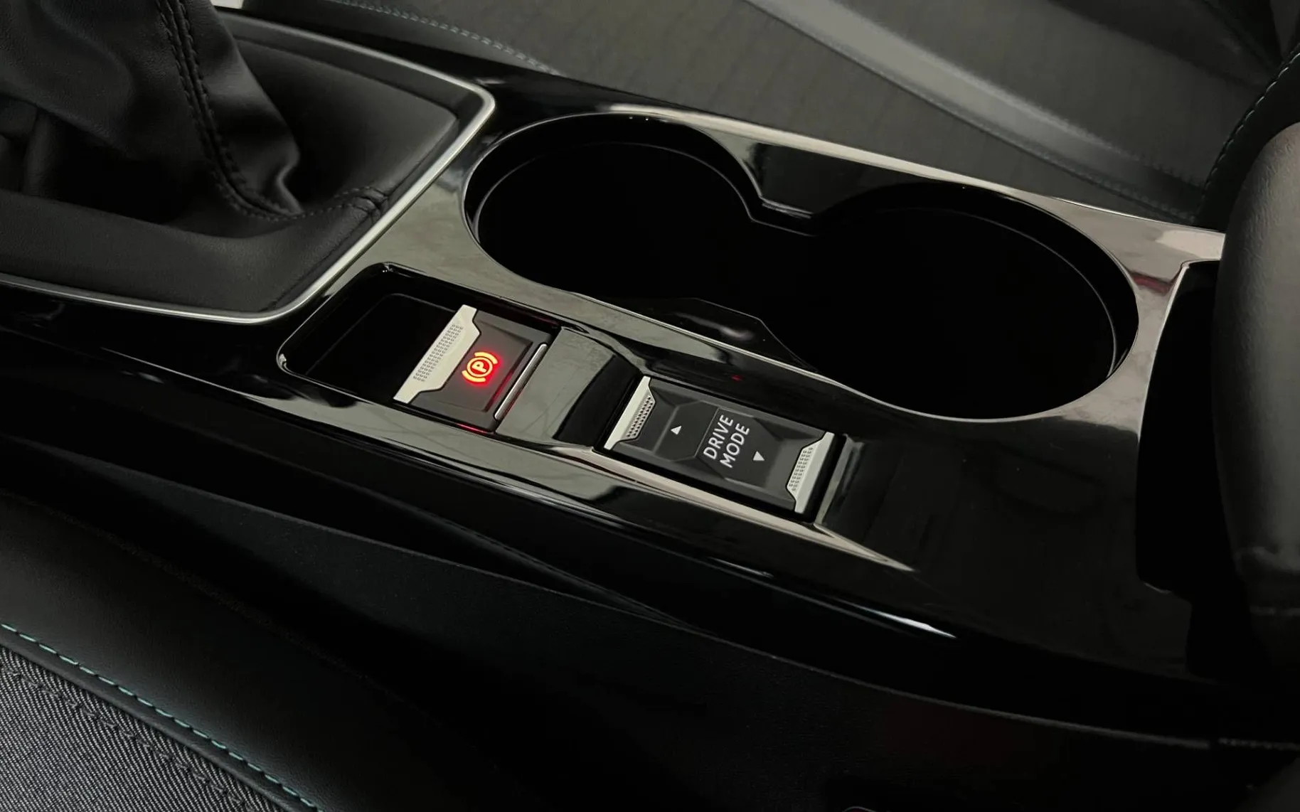 Zunanja slika - Peugeot 208 - 1.2-ALLURE-FULL-LED-KAM-VIRTUAL-KEYLESS-LINE-ASS - 19