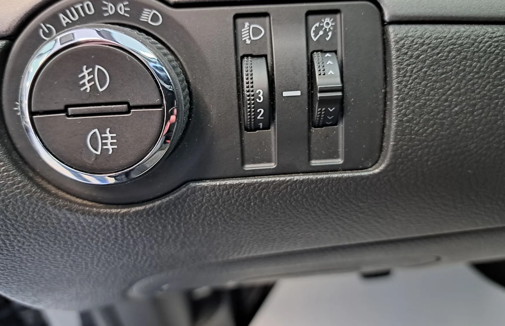 Zunanja slika - Opel Mokka - 1.7 CDTI S S COSMO-SAMO 98.000KM-SLO.-ODLIČEN- - 19