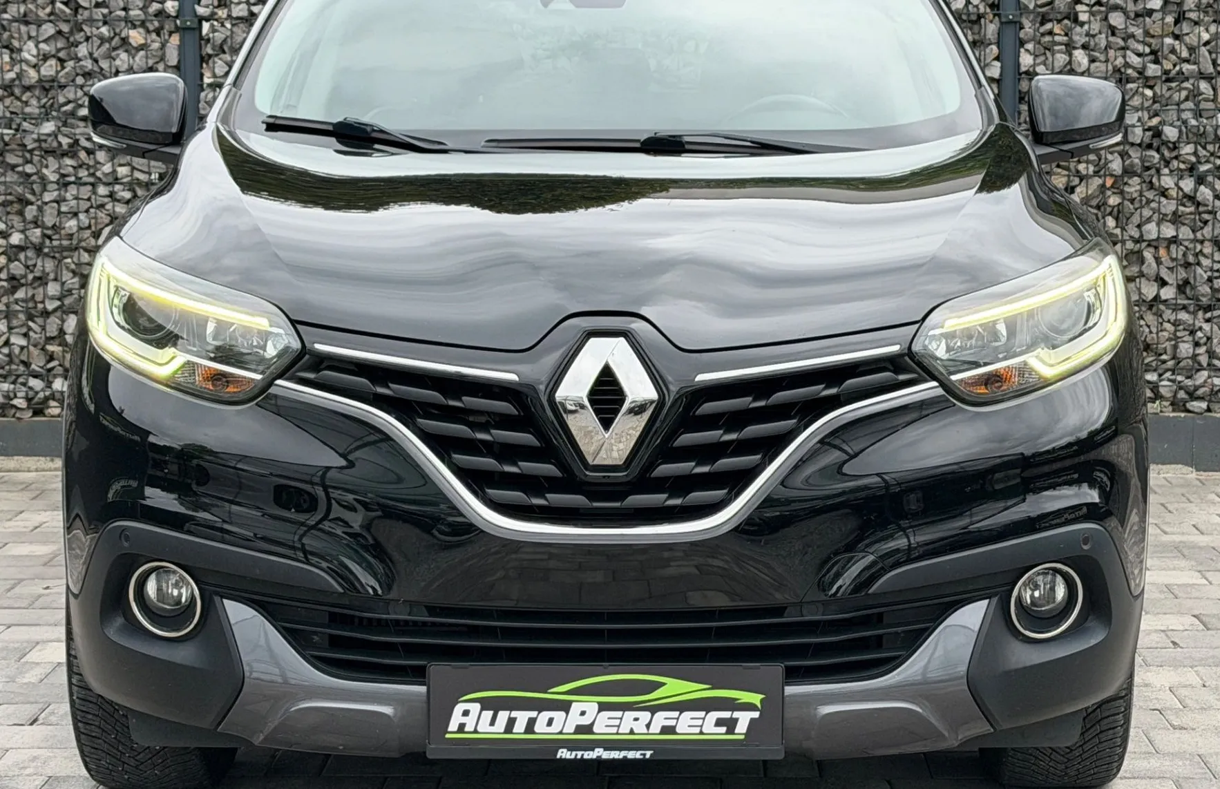 Zunanja slika - Renault Kadjar - dCi 110 Energy Graphite |KEYLESS|KAM|NAVI|PDC| - 2