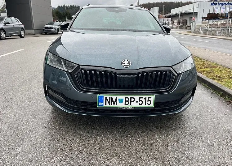 Zunanja slika - Škoda Octavia - 2.0 TDI Sport Line 110 kW - 2