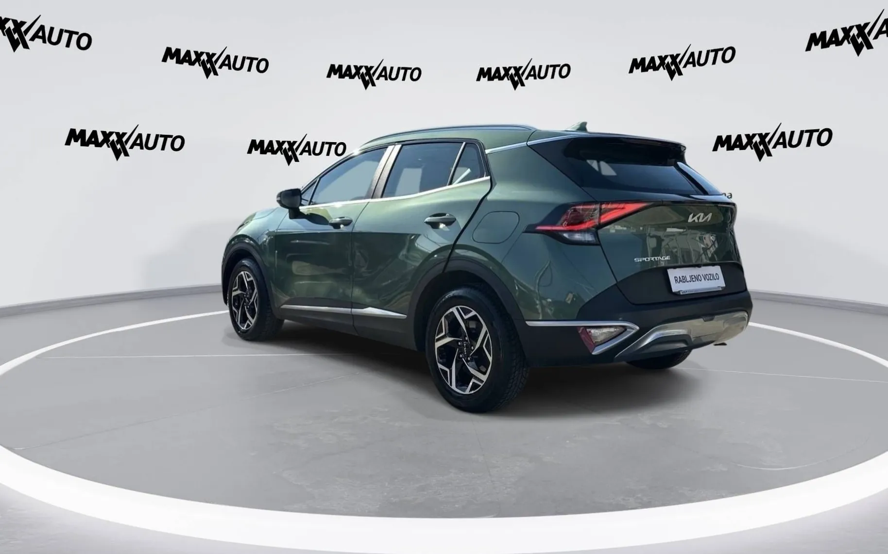 Notranja slika - KIA Sportage - 2WD 1.6 T-GDI LX Fresh ISG - 7