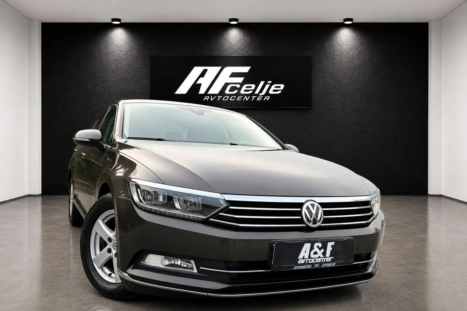 Zunanja slika - Volkswagen Passat - 2.0 TDI-DSG-H LINE-FUL LED-LIZING ZA TUJCE-ACC- - 3