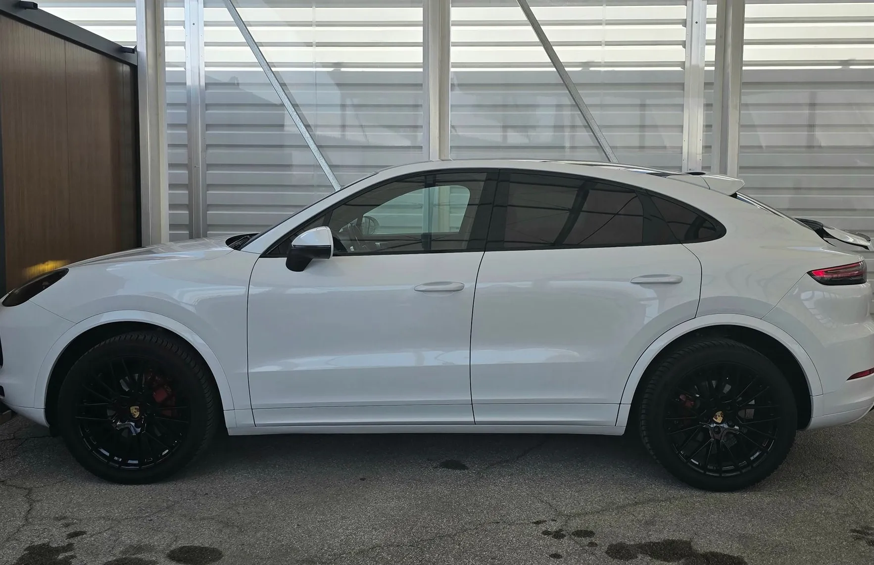 Zunanja slika - Porsche Cayenne - Coupe 3.0 V6 - CHRONO - PANO - BOSE - KLJUKA - 360 KAM - 6
