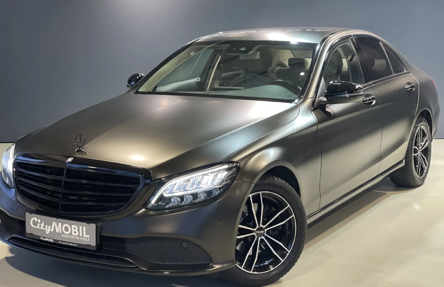 Zunanja slika - Mercedes-Benz C-Razred - C200d-TEMPOMAT-GRETJE SED-LED-KAMERA-2XPDC-ALU - 1