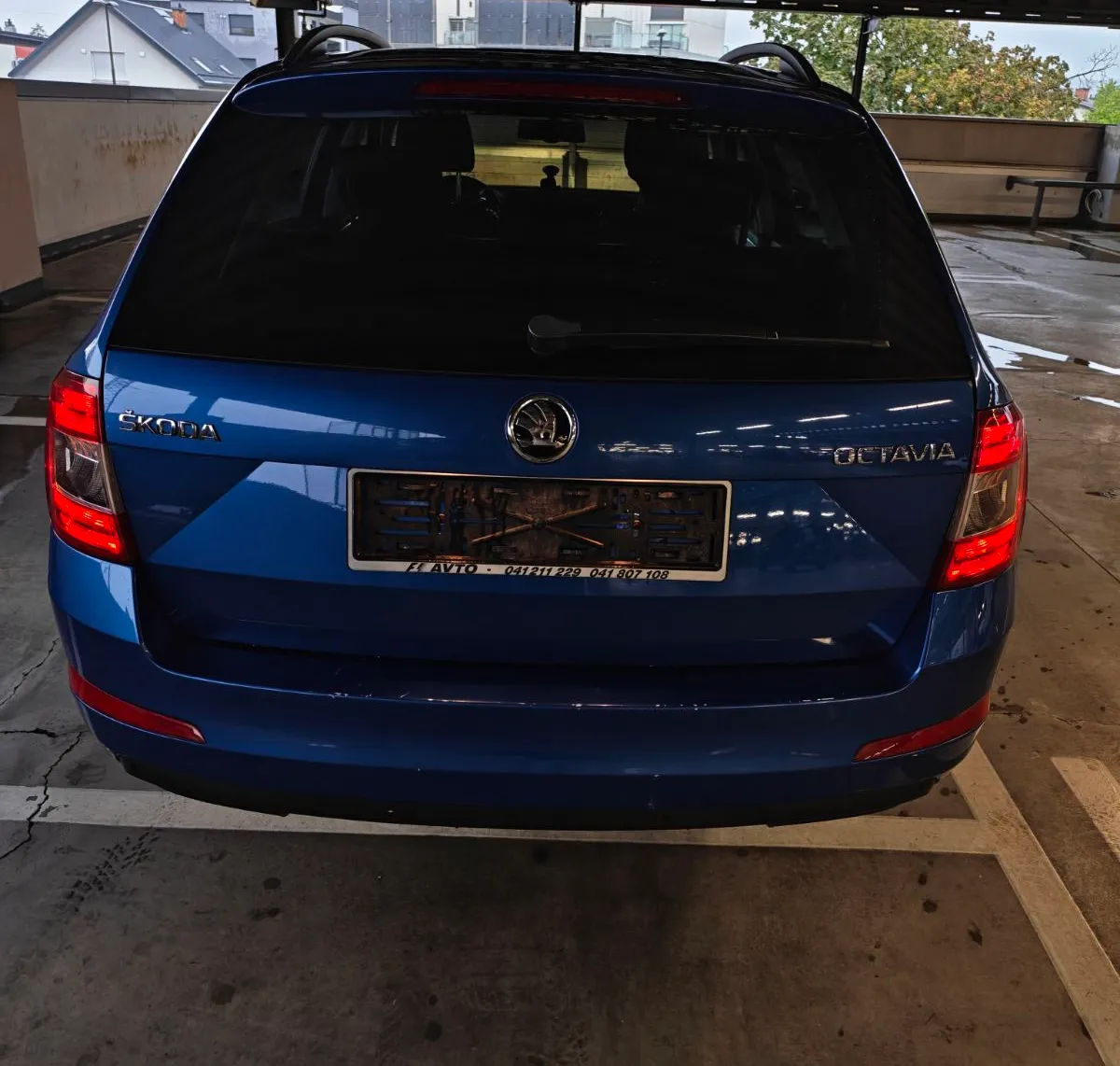 Zunanja slika - Škoda Octavia - Combi 1.6 TDI - 2