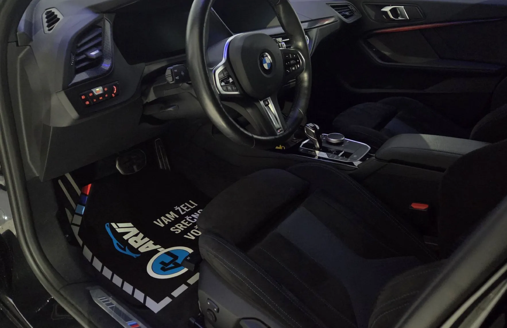 Zunanja slika - BMW Serija 1 - : 118i-M.SPORT-LANE-HARMAN-LED-AMBIENT. - 8