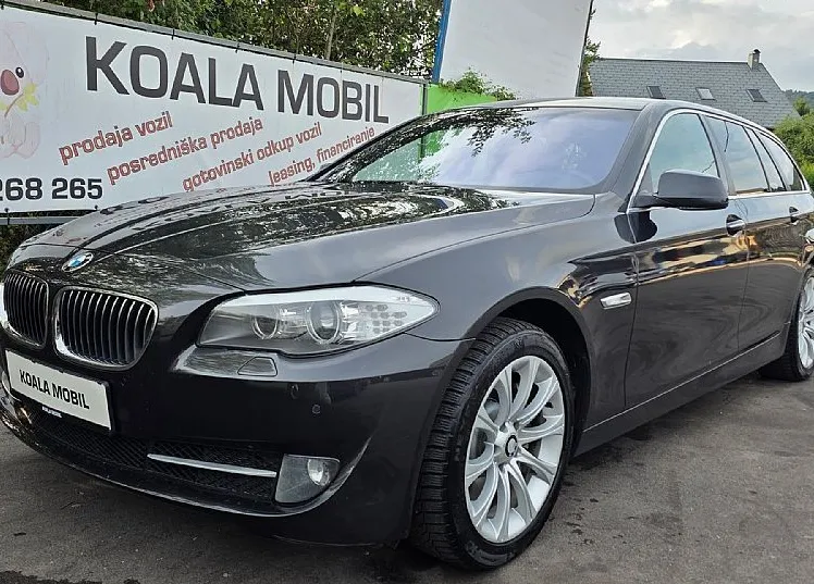 Zunanja slika - BMW Serija 5 - Touring: 525D AVTOMATIK LED-NAVI-GRETJE SEDEŽEV-ALU - 19