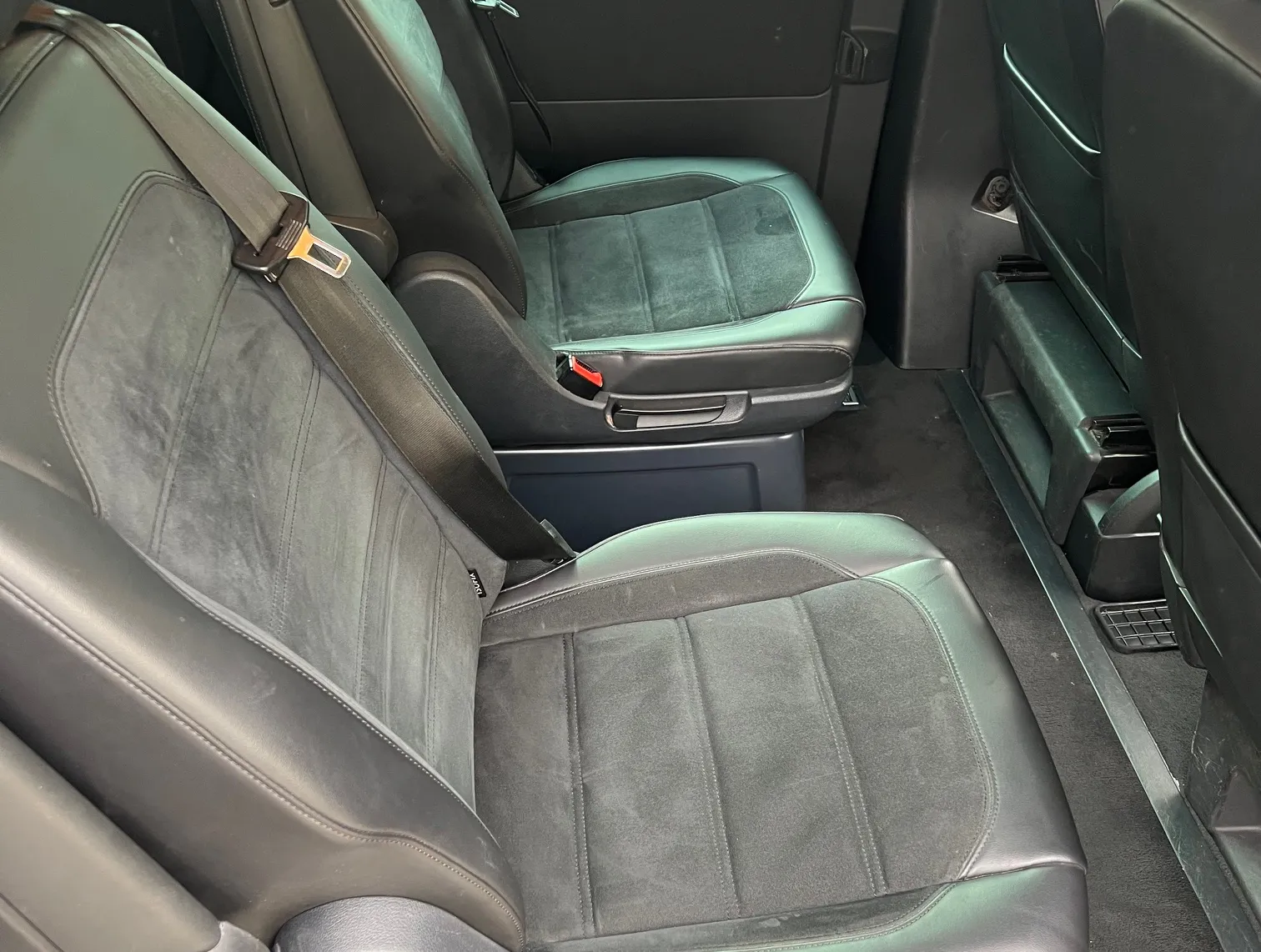 Notranja slika - Volkswagen Multivan - 2,0 TDI KMR Comfortline DSG - 5