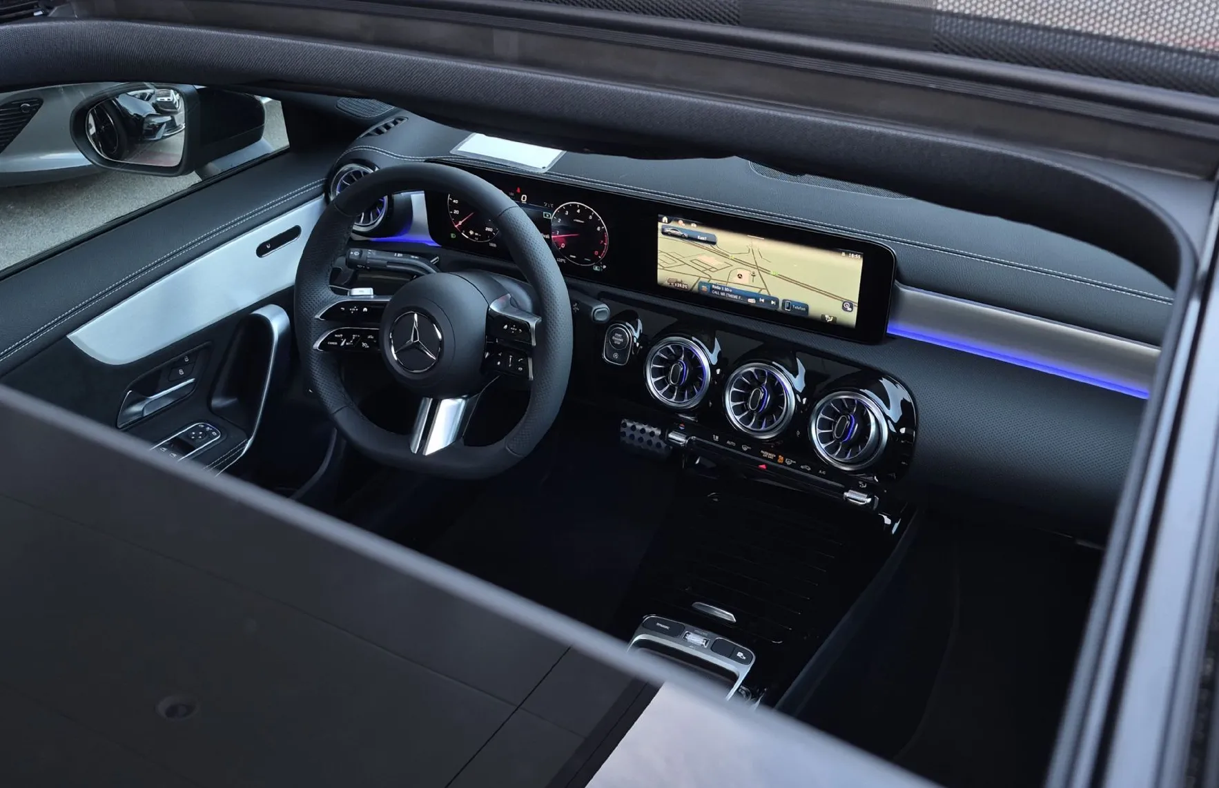 Zunanja slika - Mercedes-Benz CLA-Razred - 200 AMG Line - 15