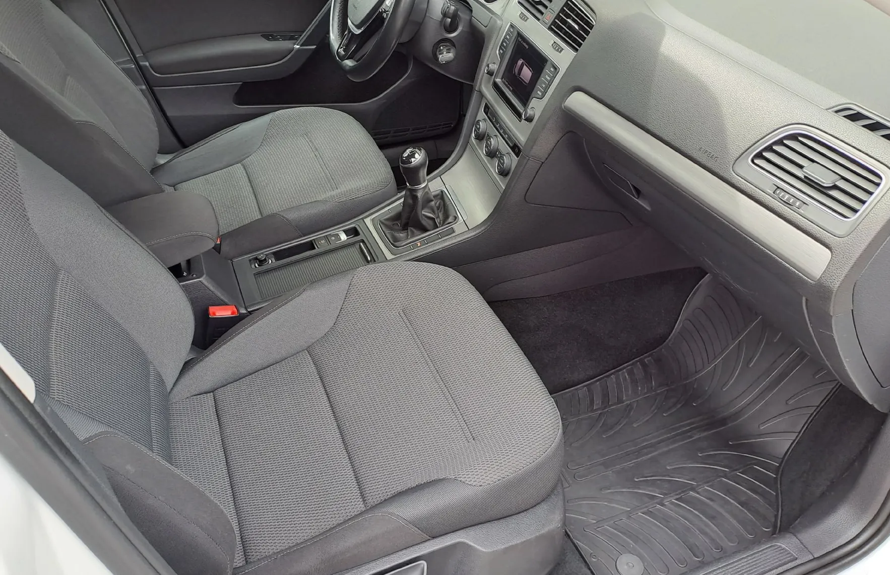 Zunanja slika - Volkswagen Golf - Variant 1.6 TDI BMT Comfortline - 6