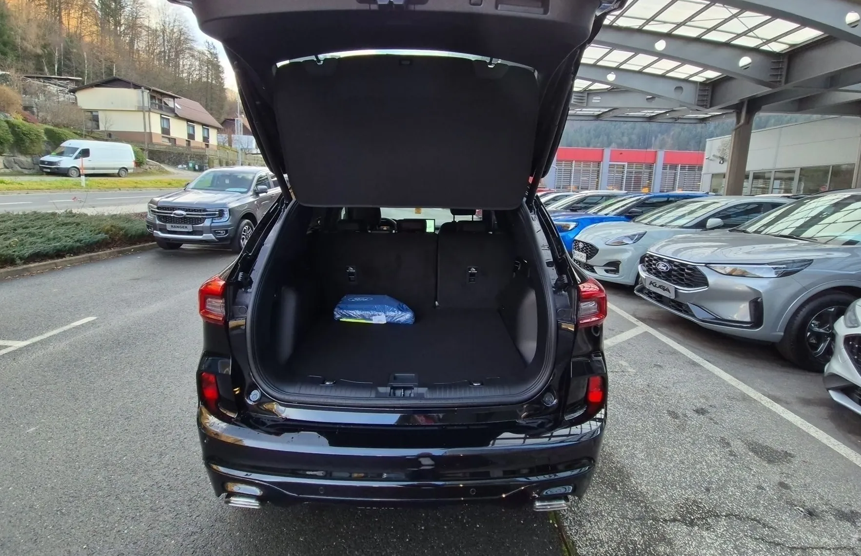 Zunanja slika - Ford Kuga - ST-Line X 1.5 EcoBoost 186PS A8-NA ZALOGI - 9