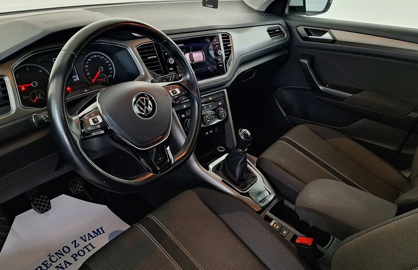 Zunanja slika - Volkswagen T-Roc - 2.0 TDI SCR  •PDC•KAMERA•ACC• - 9