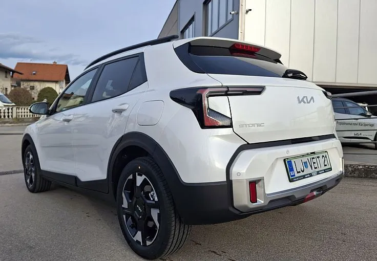 Zunanja slika - KIA Stonic - 1.0 T-GDi 73.6 kW  100 KM  EX Pulse M T - 6