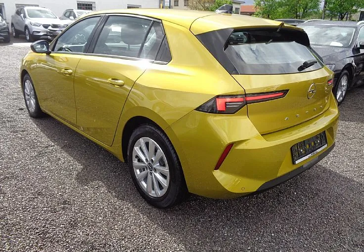 Zunanja slika - Opel Astra - 1.2 Turbo - ODLIČNA - VSA SERVISNA ZGODOVINA - 4