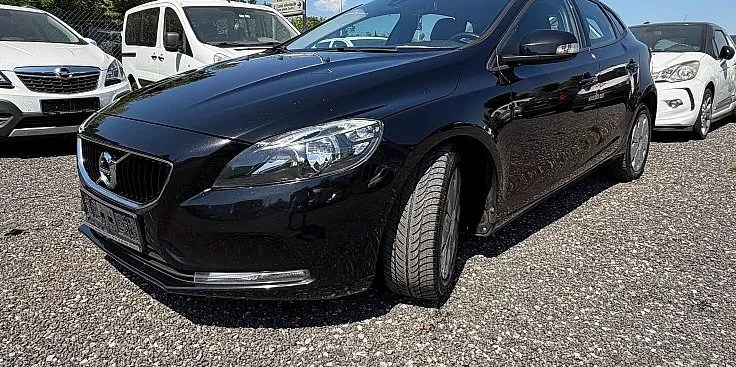 Zunanja slika - Volvo V40 - 2.0 + BREZ POLOGA TUDI ZA TUJCE Z VIZO - 2