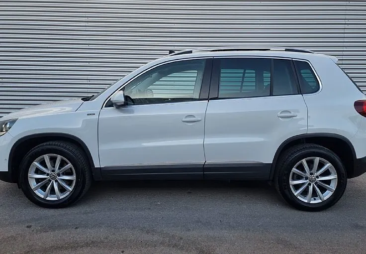 Zunanja slika - Volkswagen Tiguan - 2.0 TDI-110KW-4X4-PANORAMA-KEYLESS-KAMERA-KLJUKA - 2