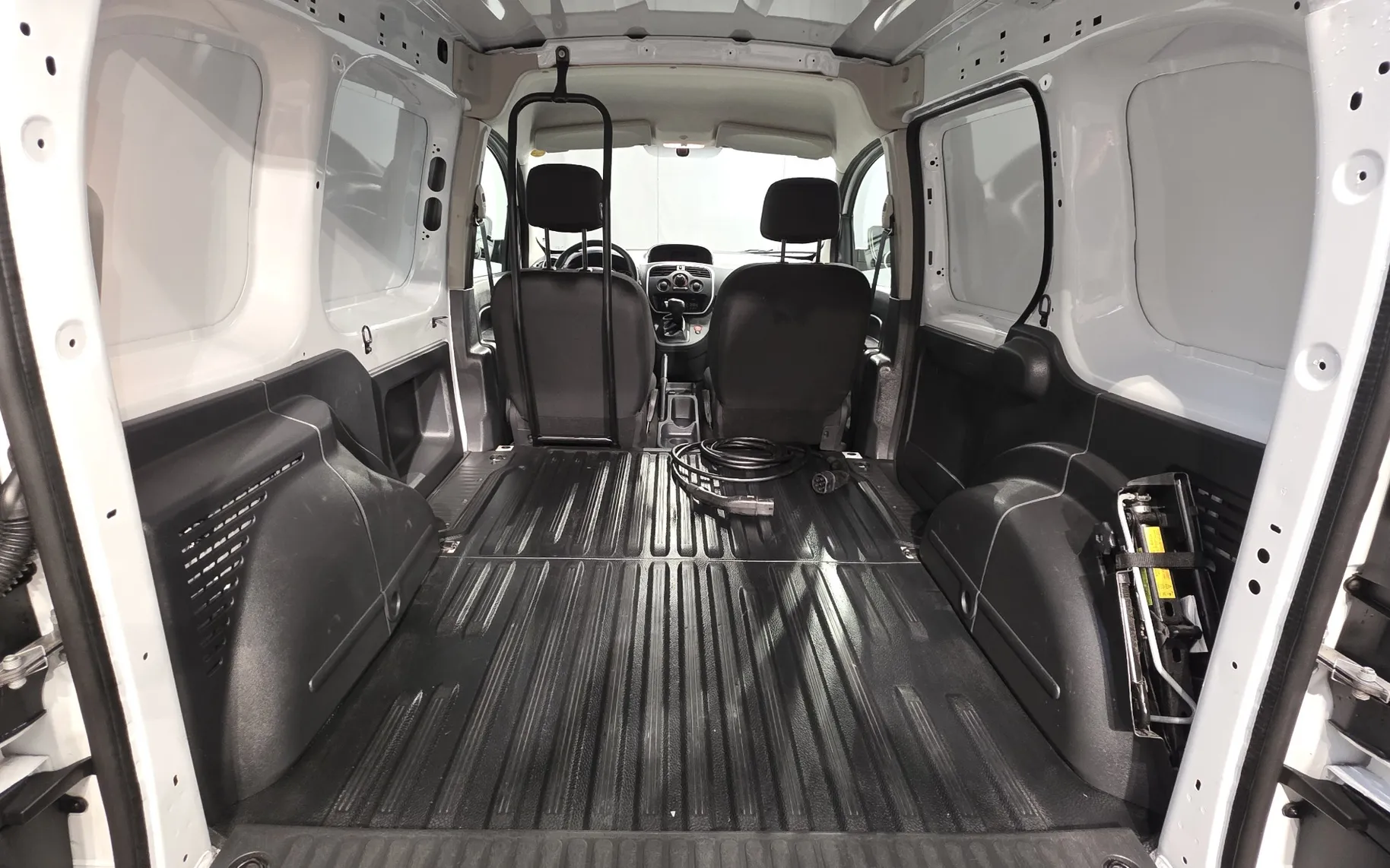 Zunanja slika - Renault Express - Kangoo  Electric ZE33 KLIMA PDC - 16
