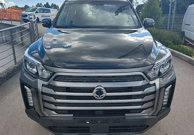 Zunanja slika - KG Mobility Musso - 2.2 XDi ULTIMATE 4x4 A T VEČ BARV - 2