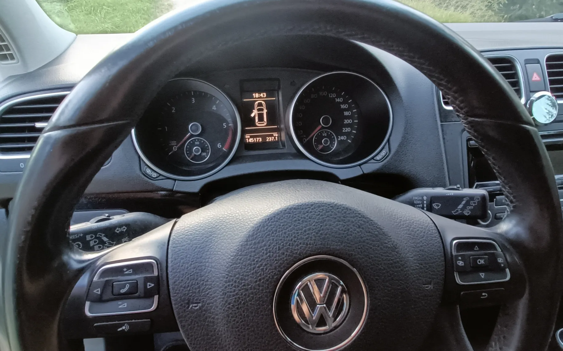 Notranja slika - Volkswagen Golf - Comfortline 1,6 TDI - 21