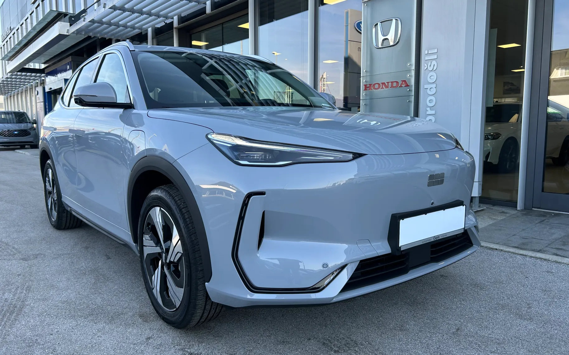 Zunanja slika - Geely EX5 - 60.22kWh FWD 160kW MAX | VOZILO V PRIHODU I | - 1