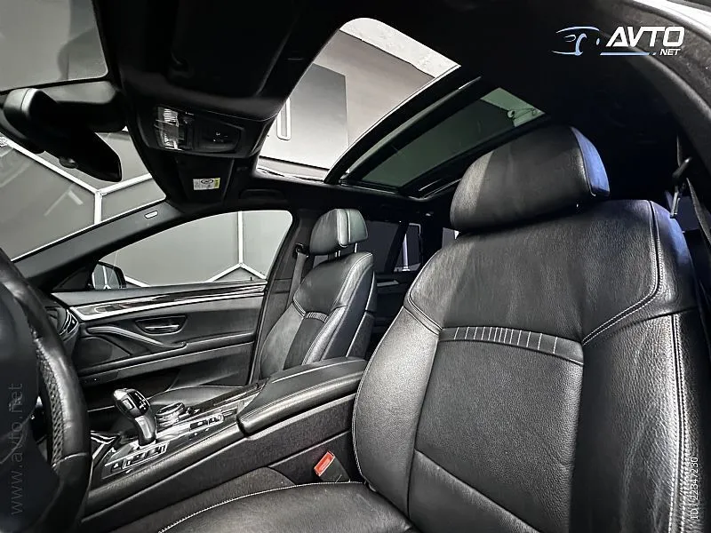 Notranja slika - BMW serija 5 Touring: - 2.0 D touring Avt.-PANO-VIRTUAL- SOFT CLOSE-MAX - 8