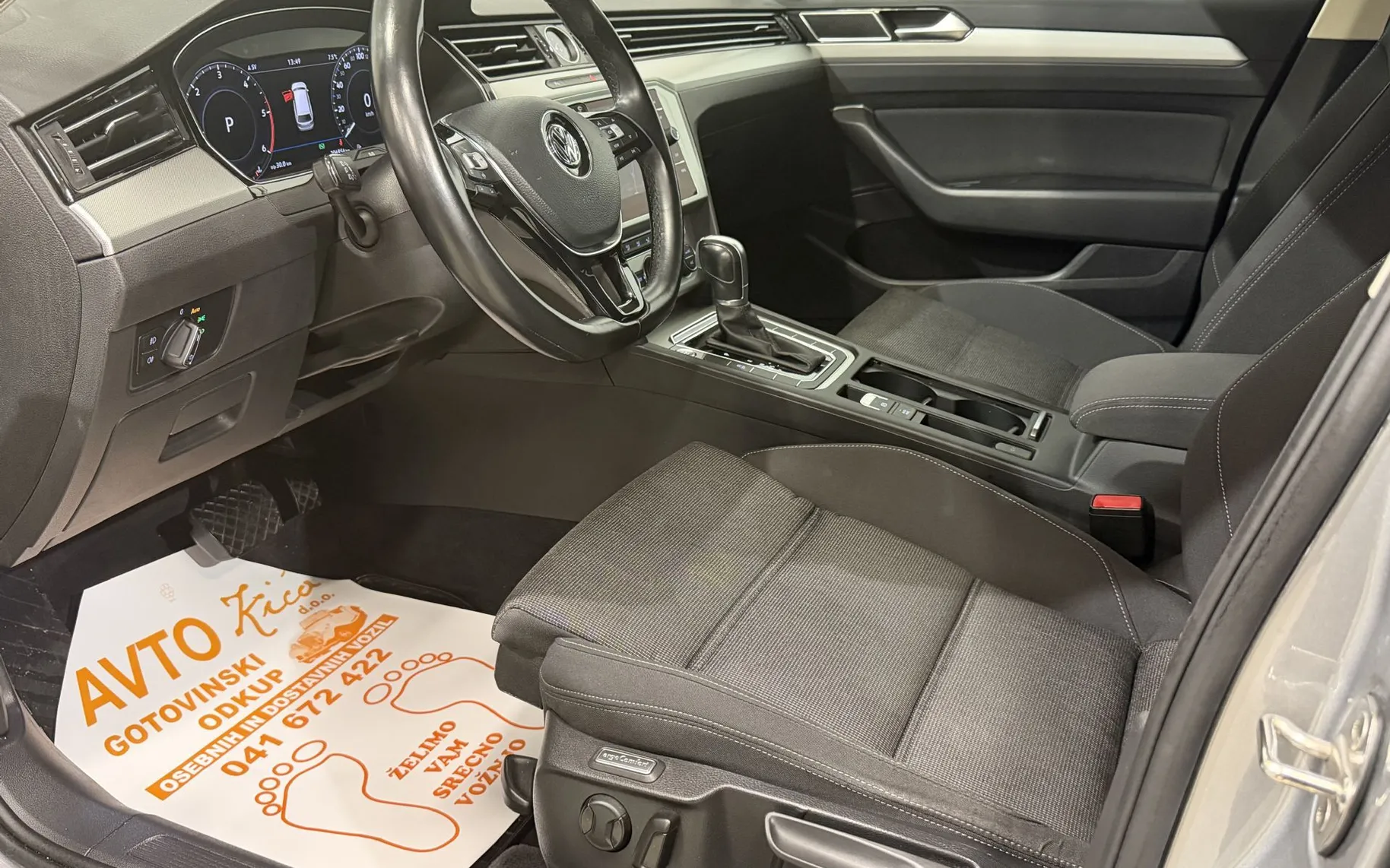 Notranja slika - VW Passat Variant - 2.0 TDI-DSG-VIRTUAL-FULL LED-KAMERA-RADAR TEM-NA.. - 9
