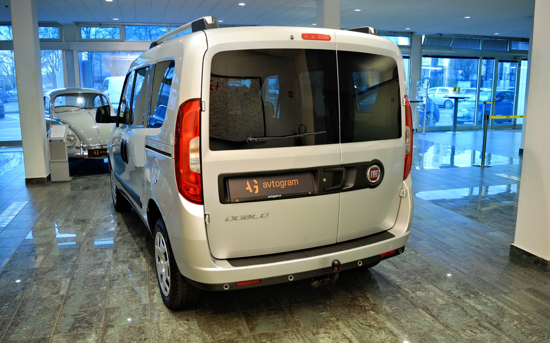 Zunanja slika - Fiat Doblo - 1.4 16v Easy PDC-KLJUKA-BLUETOOTH - 3