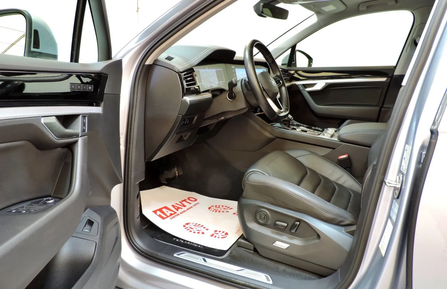 Zunanja slika - VW Touareg - 4motion V6 TDI BMT  Tiptronic ACC-360KAMERE-ZRAČNO - 9