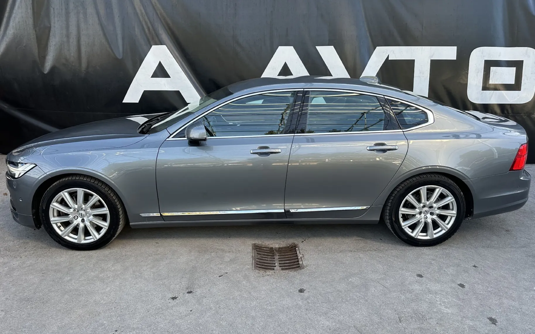 Zunanja slika - Volvo S90 - D4 AUT Inscription-FULL LED-KEYLESS-18COL-ACC-NAVI - 4