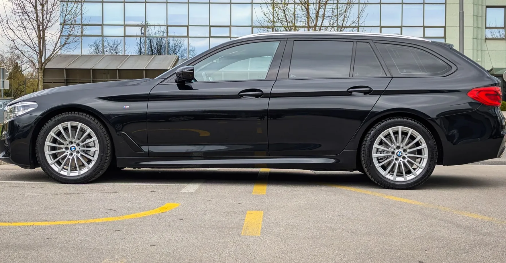 Zunanja slika - BMW Serija 5 - Touring: 520d AUT. M Sport Adapt. LED ambi. osvet. kljuk - 8