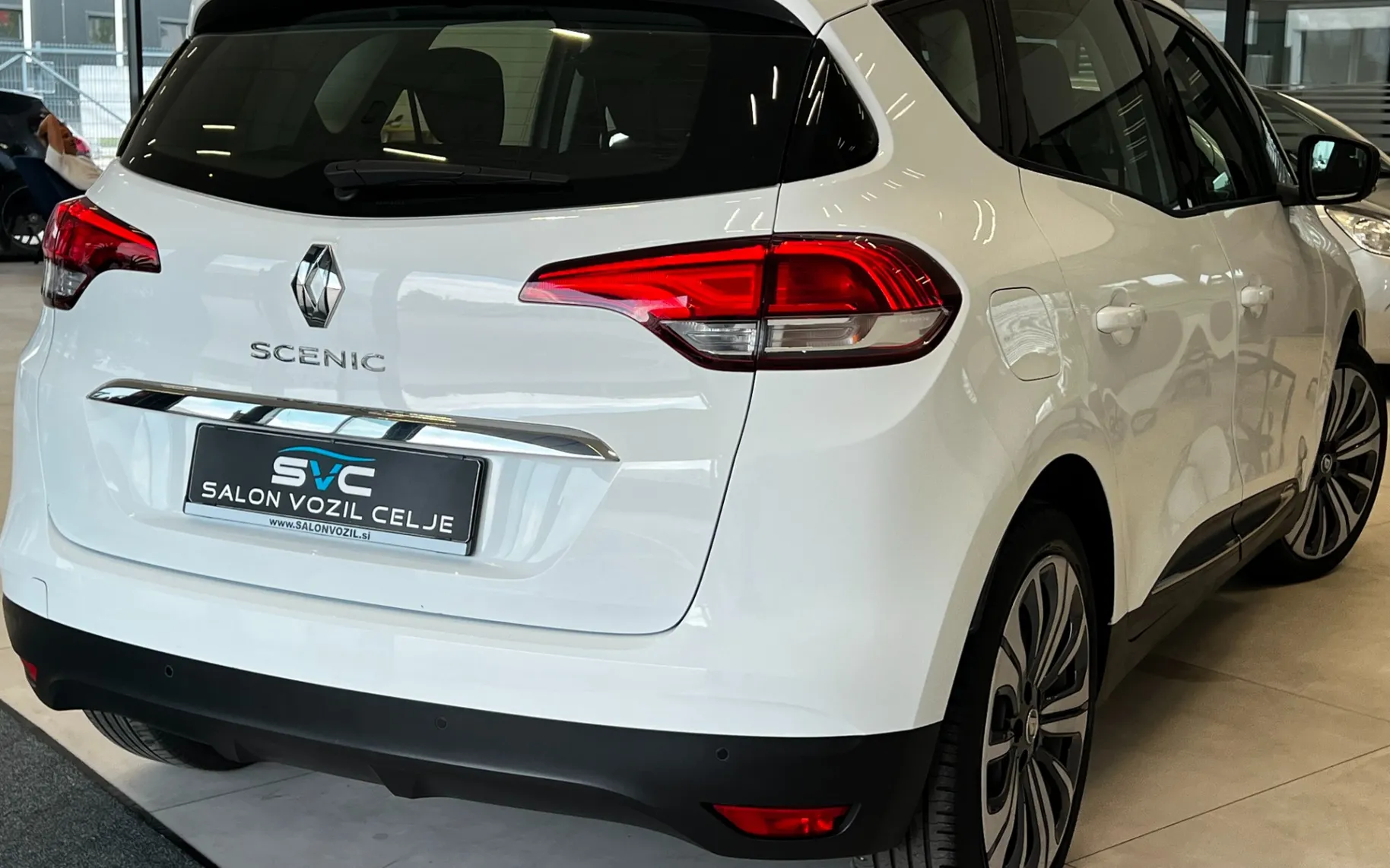 Zunanja slika - Renault Scénic - TCe 115 Energy Zen - 4