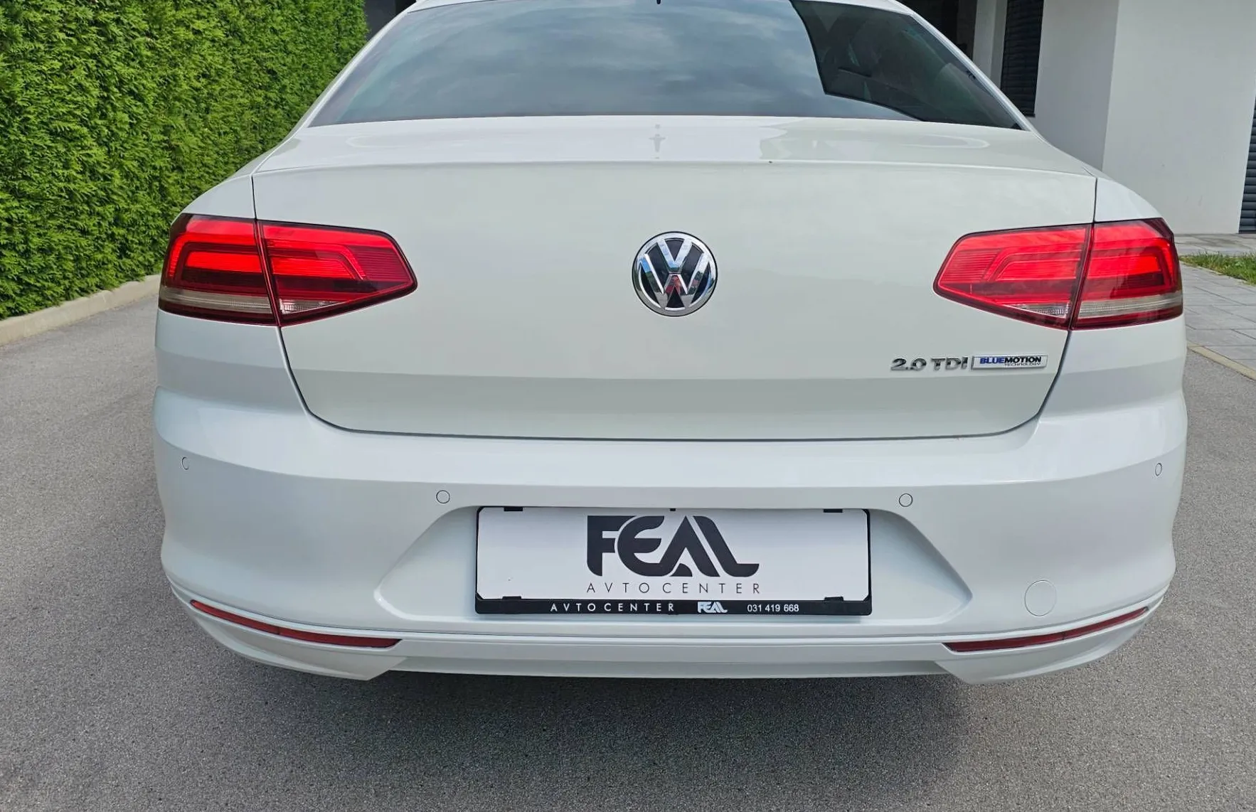 Zunanja slika - VW Passat - 2.0 TDI-SPORT LINE- FULL LED-LIMUZINA-1 LASTNIK-.. - 8