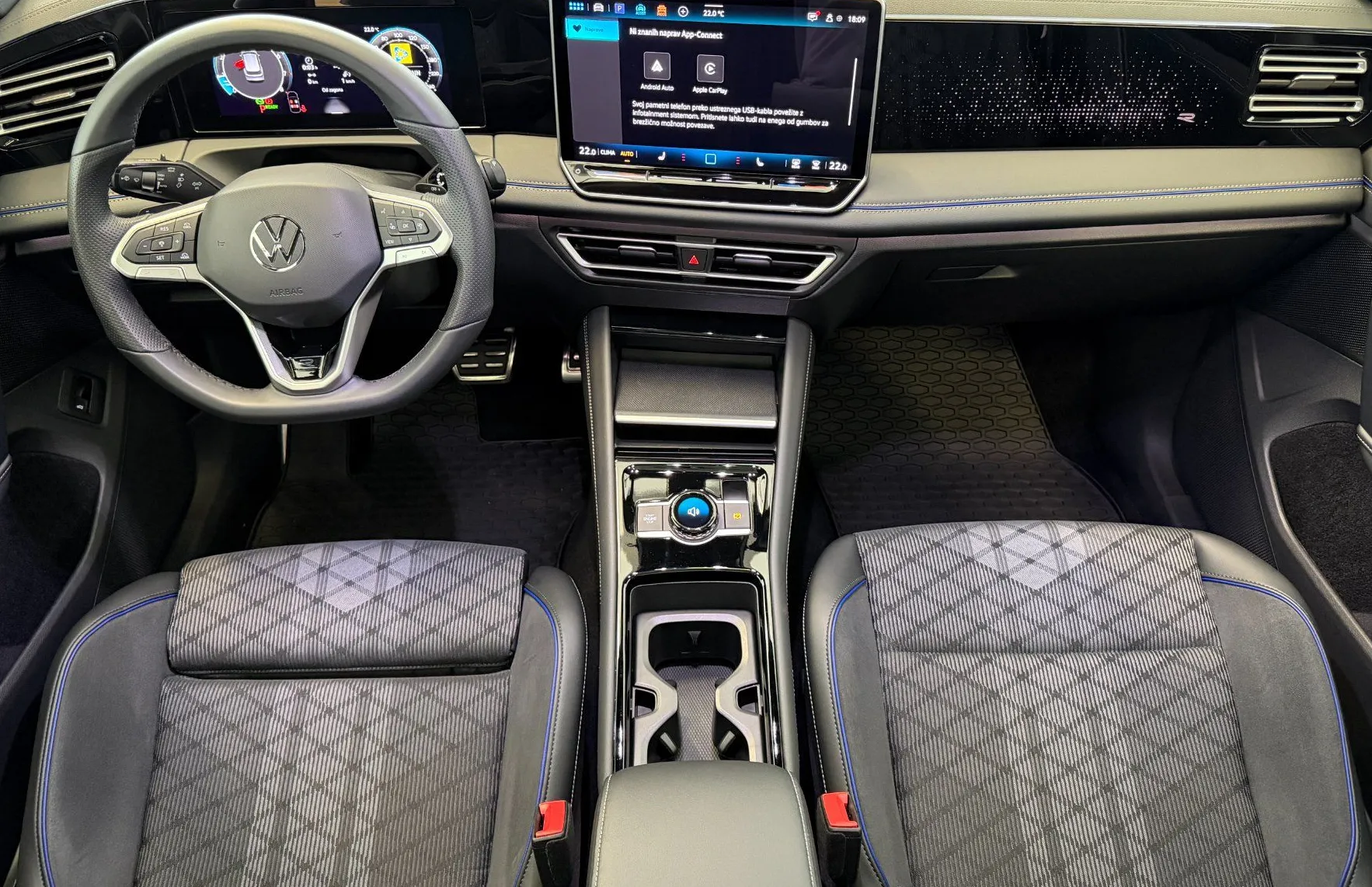 Zunanja slika - Volkswagen Tiguan - 4JOY 1.5 eTSI DSG SLO 1.Lastnik-PANORAMA-GARANCIJA - 7