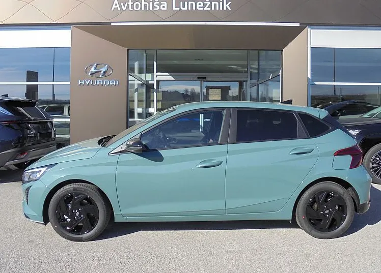 Zunanja slika - Hyundai i20 - 1.0 T-GDI 90 COMFORT°°BLACK PACK PLUS°°AAC°°WINTER - 6