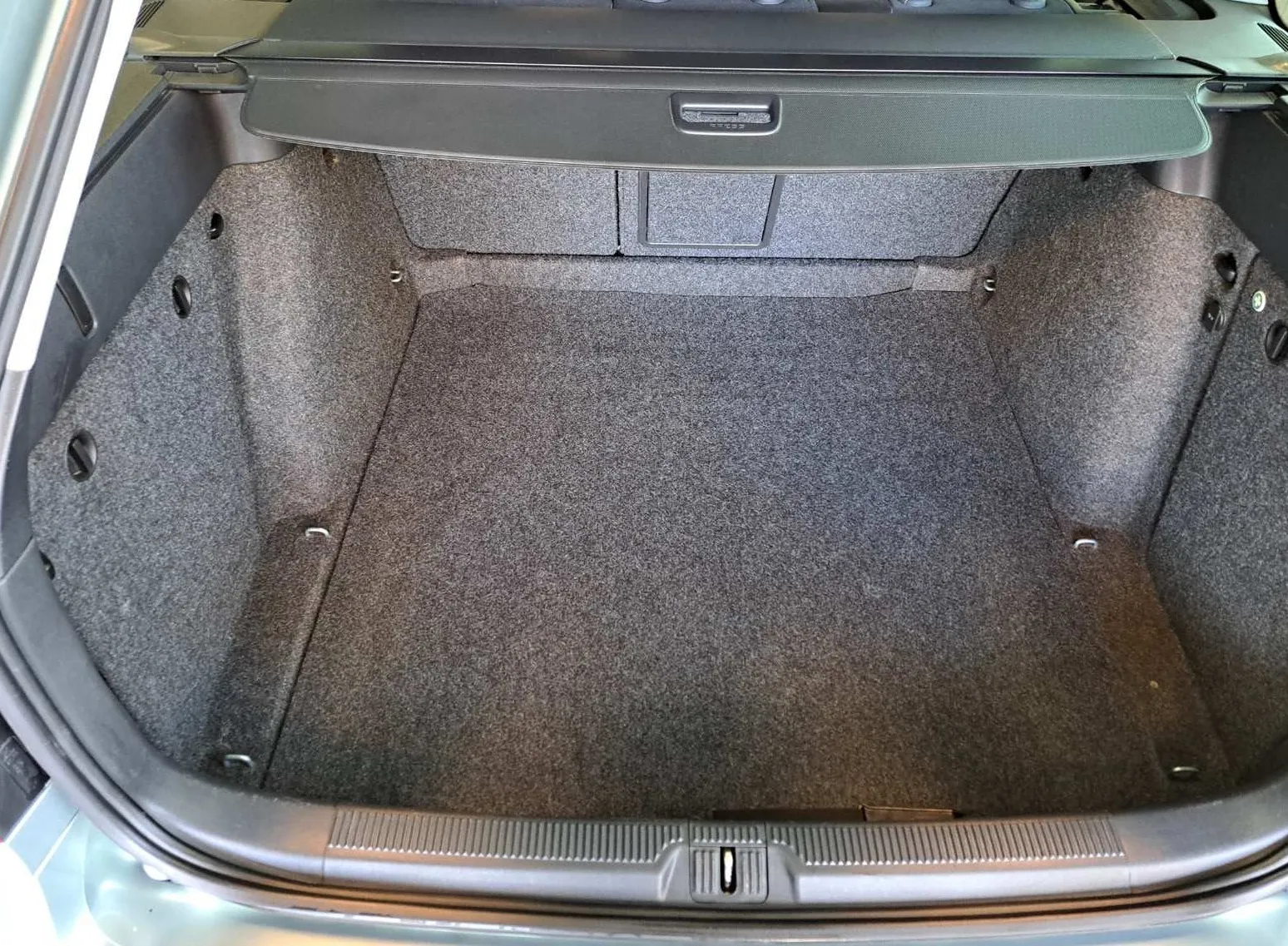 Zunanja slika - Škoda Octavia - Combi 1.6 CR TDI DPF Active - 10