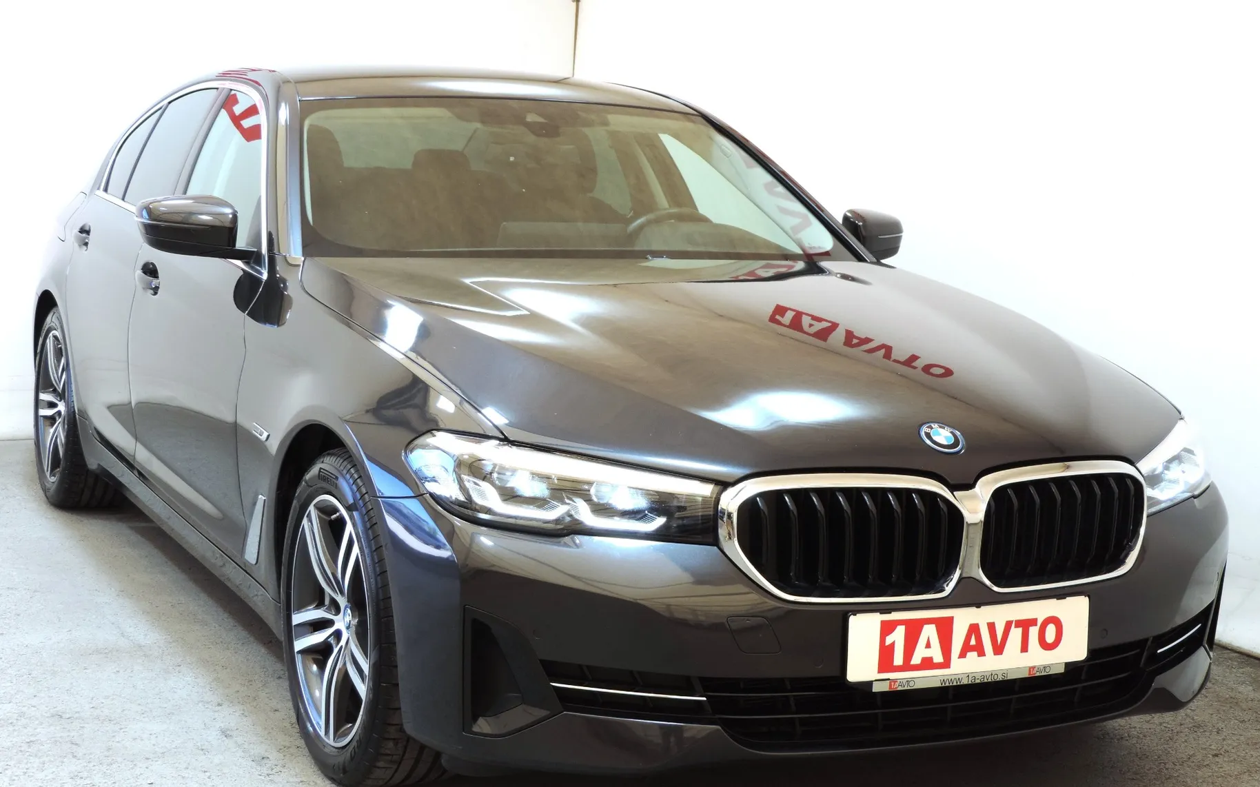 Zunanja slika - BMW 5 Series ActiveHybrid - serija 5: 545e xDrive Avt. PRIKLJUČNI HYBRID - 3