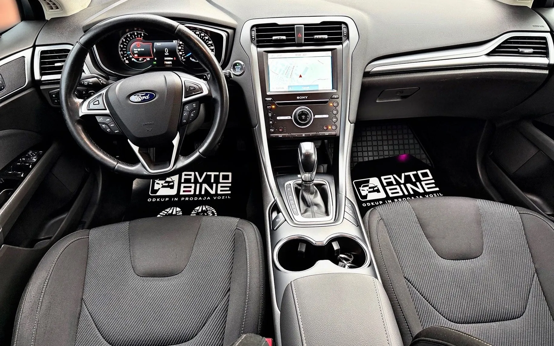 Notranja slika - Ford Mondeo - 2.0 TDCi TITANIUM-AVT.-LIMO-154KW-LED-NAVI-KAMERA. - 10
