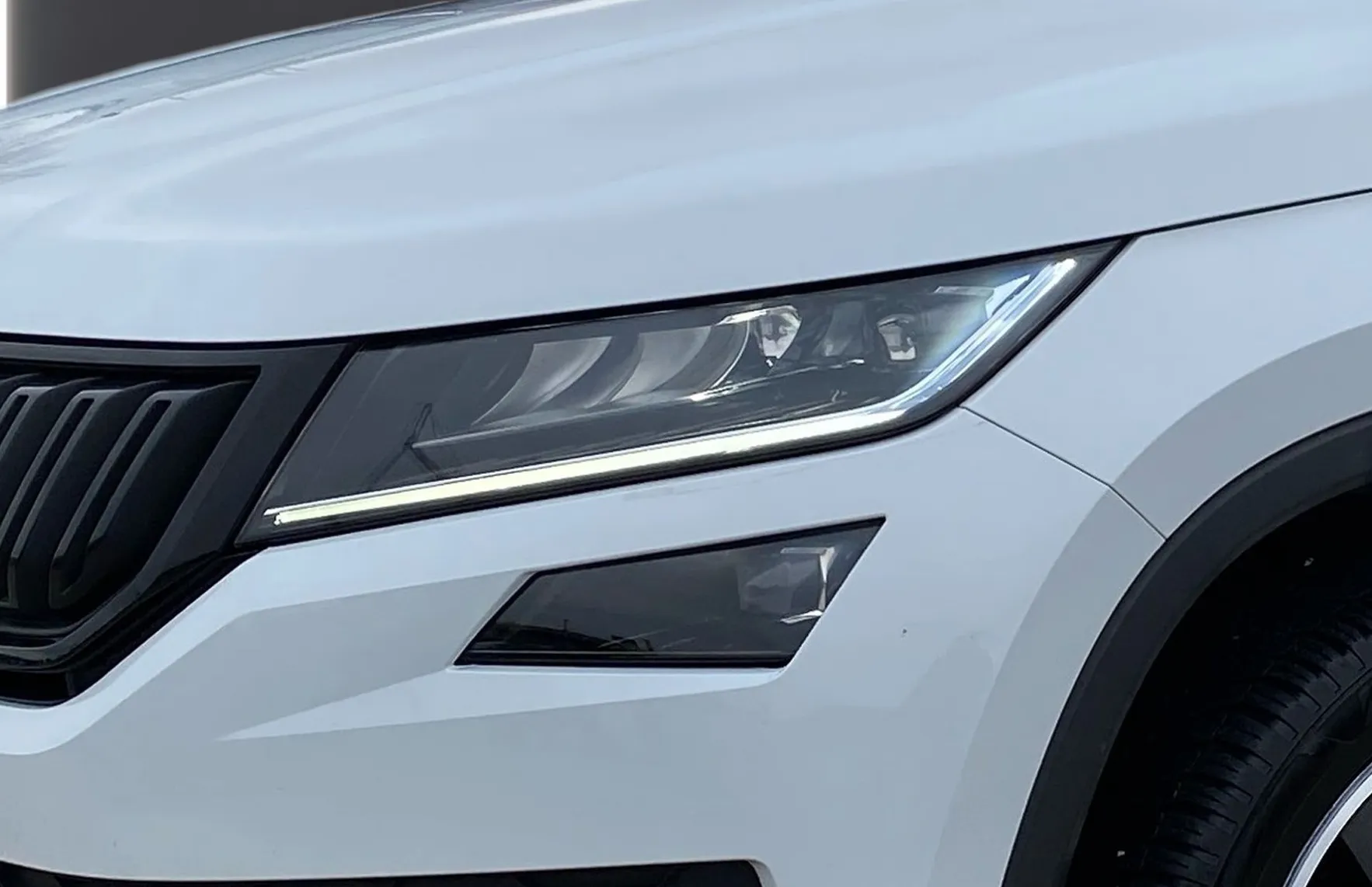 Zunanja slika - Škoda Kodiaq - Sportline 2.0 TDI 110kW 4X4 DSG - 5
