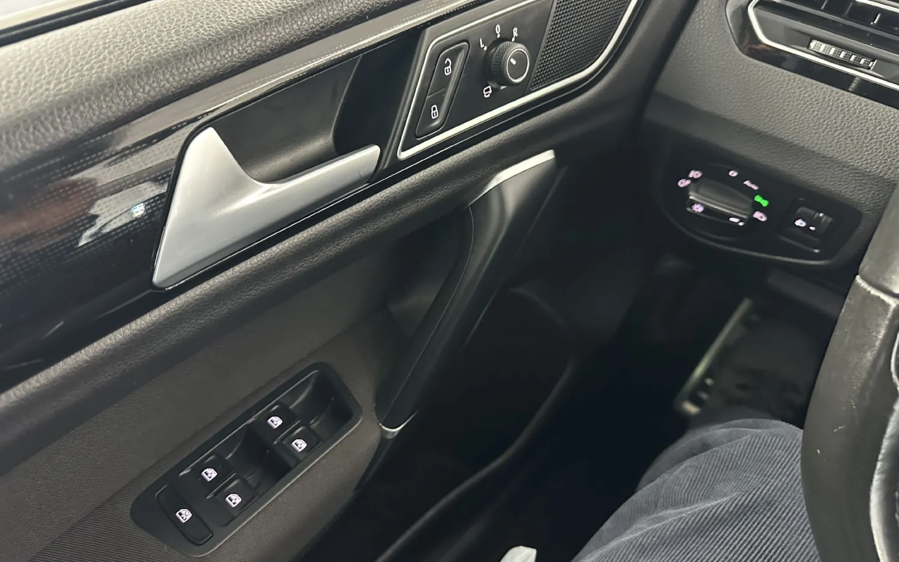 Zunanja slika - VW Golf - Sportsvan 1.6 TDI Sound BlueMotion.NEMŠKI+4ALU.NAVI.KAMERA - 13
