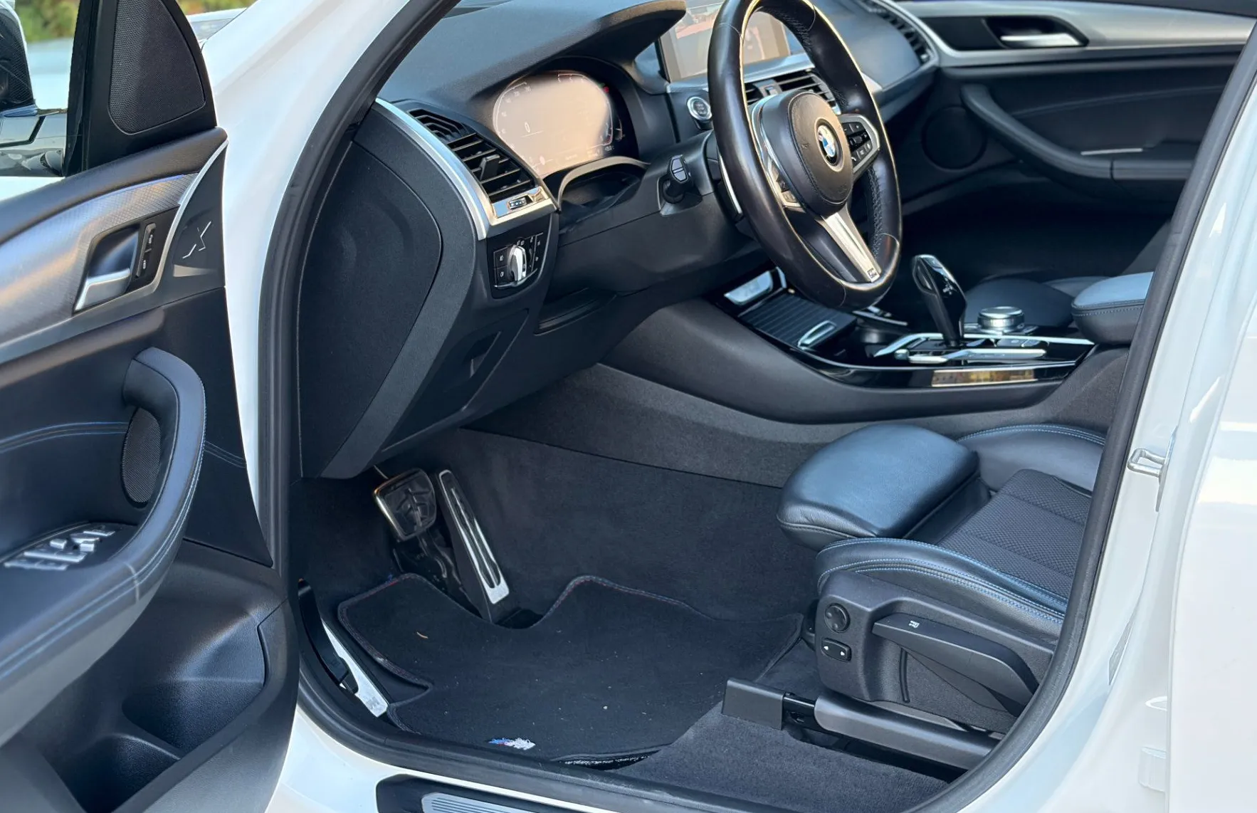 Zunanja slika - BMW X3 - serija : xDrive 30d M Sport Edition Avt. Vlečna kljuka - 7